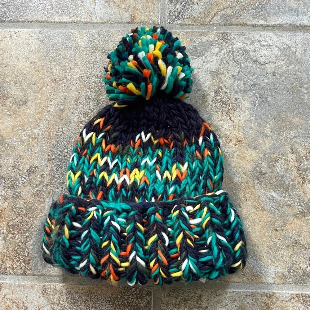 Free People Tide Knit Pom Beanie One Size in Forest Green Combo NWOT